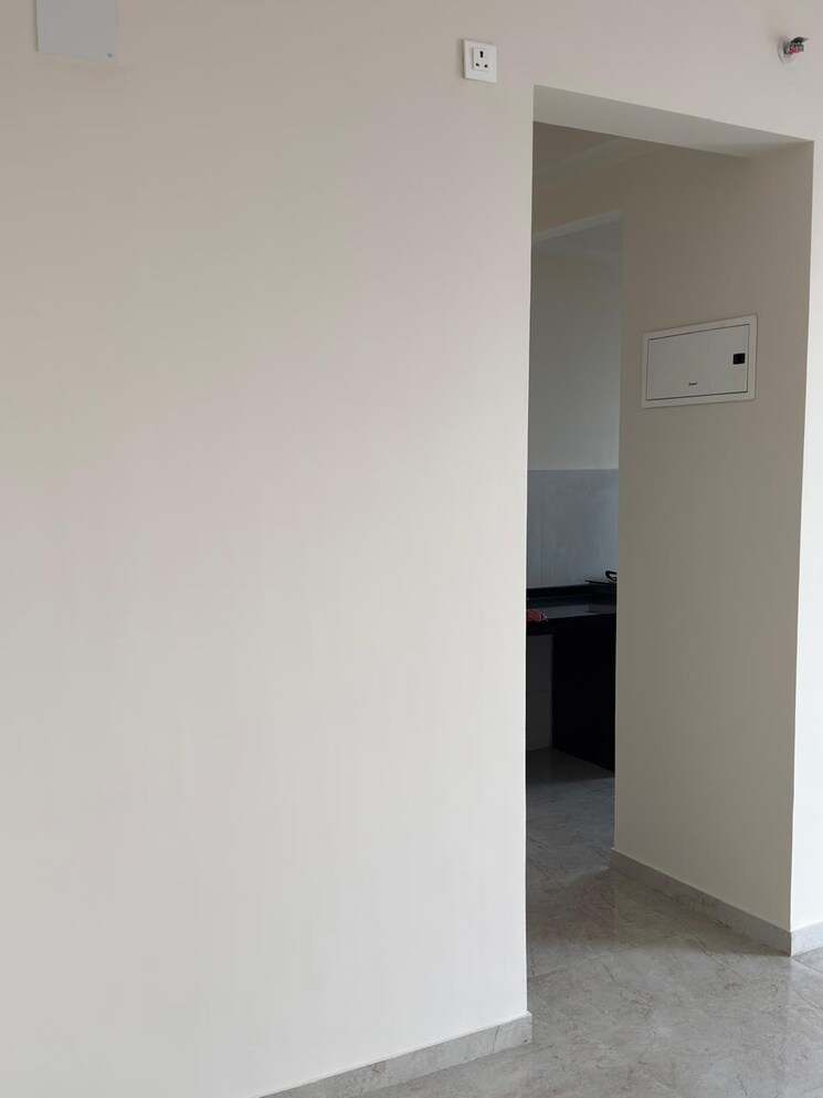 Room, tata-serein 1 Bedroom 446 Sq.Ft. Apartment In Pokhran Road No Two Thane 8648385