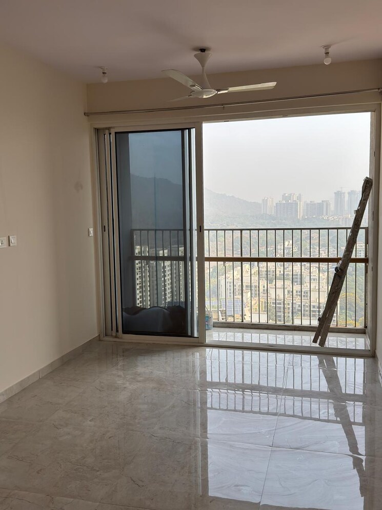 Room, tata-serein 1 Bedroom 446 Sq.Ft. Apartment In Pokhran Road No Two Thane 8648385