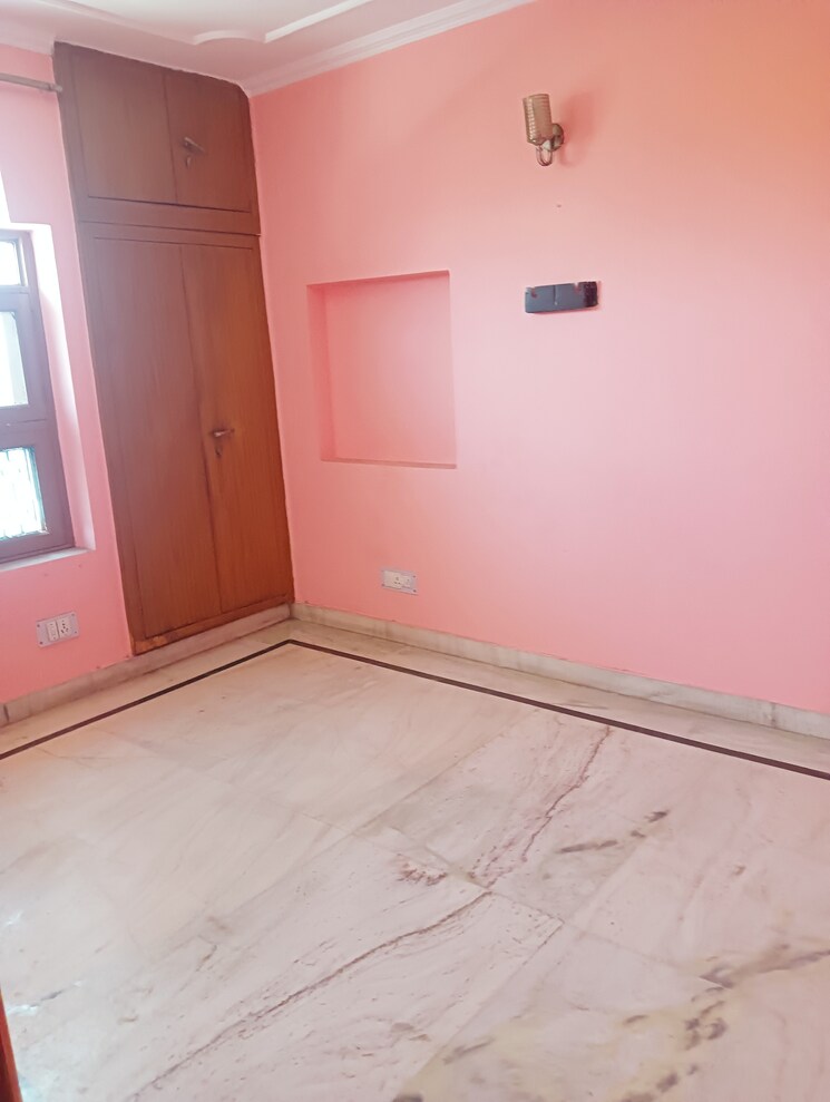 Room, rwa-apartments-sector-53 1 Bedroom 700 Sq.Ft. Independent House In Sector 53 Noida 8648379