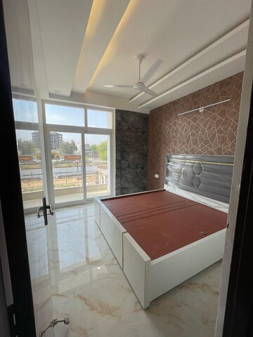 2 BHK Apartment For Rent in Amrapali Golf Homes, Sector 4 Greater Noida