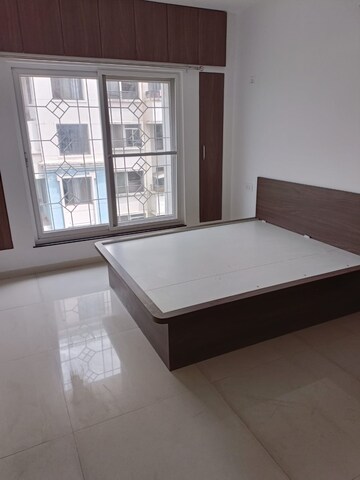 Bedroom in 3 BHK Apartment at Kothrud – for Rent