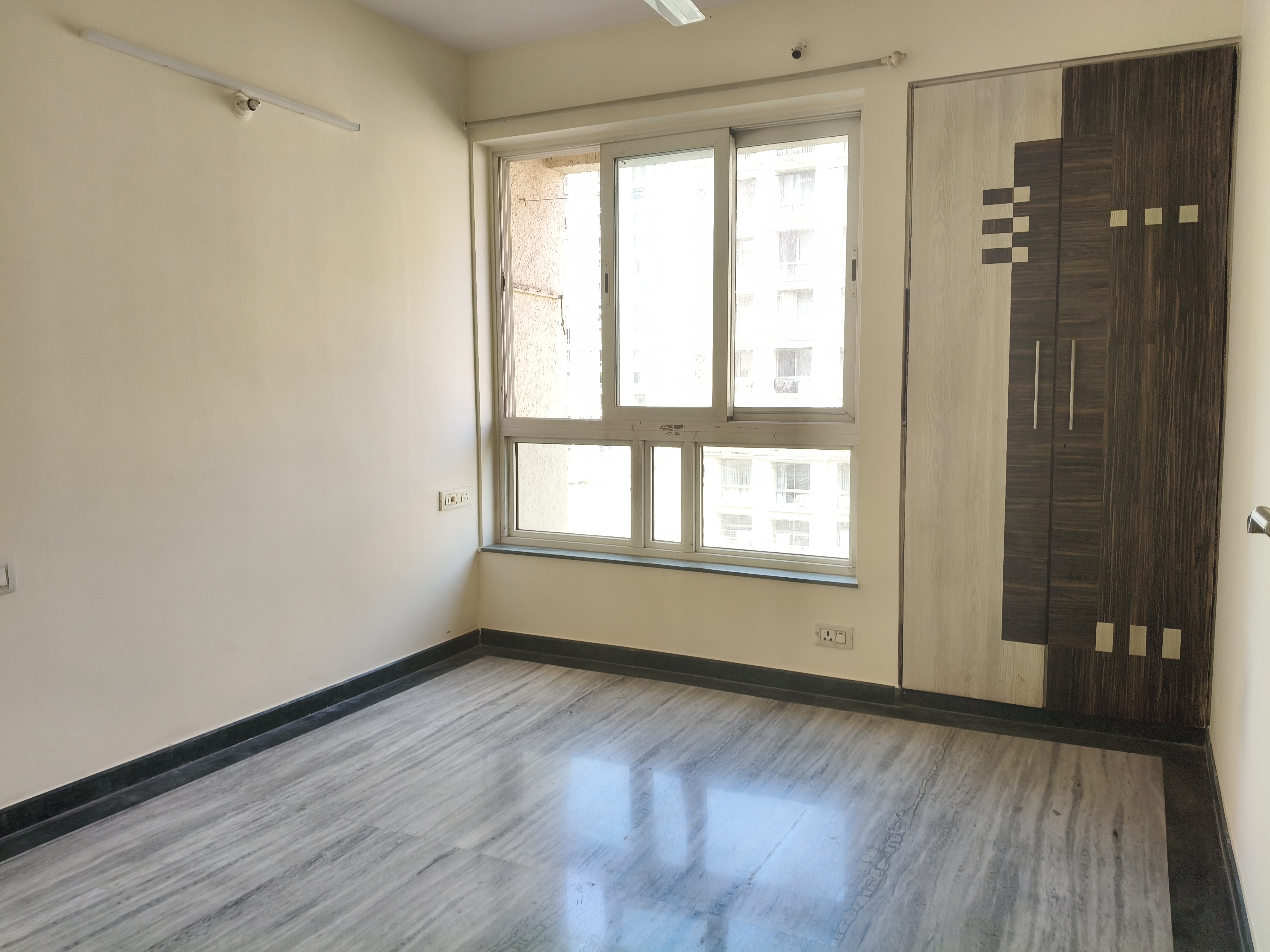 1 BHK 550 Sq.Ft. Apartment in Hiranandani Estate Penrose
