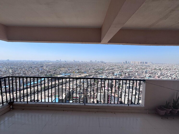 Balcony, amrapali-golf-homes 3 Bedroom 1595 Sq.Ft. Apartment In Sector 4 Greater Noida Greater Noida 8648420