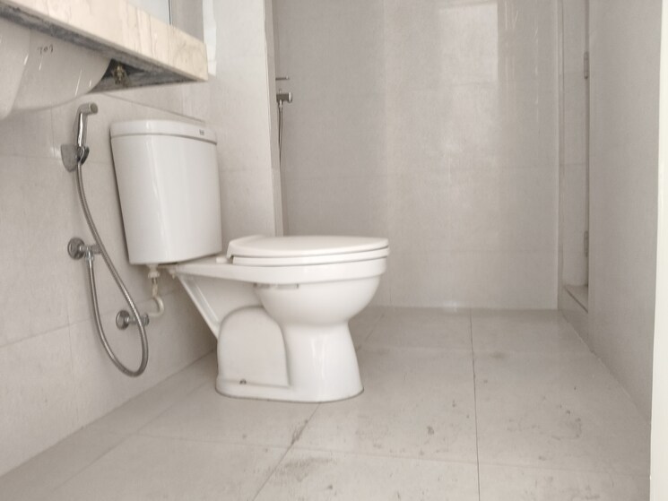 Bathroom, hiranandani-estate-kenora 1 Bedroom 550 Sq.Ft. Apartment In Ghodbunder Road Thane 8648416