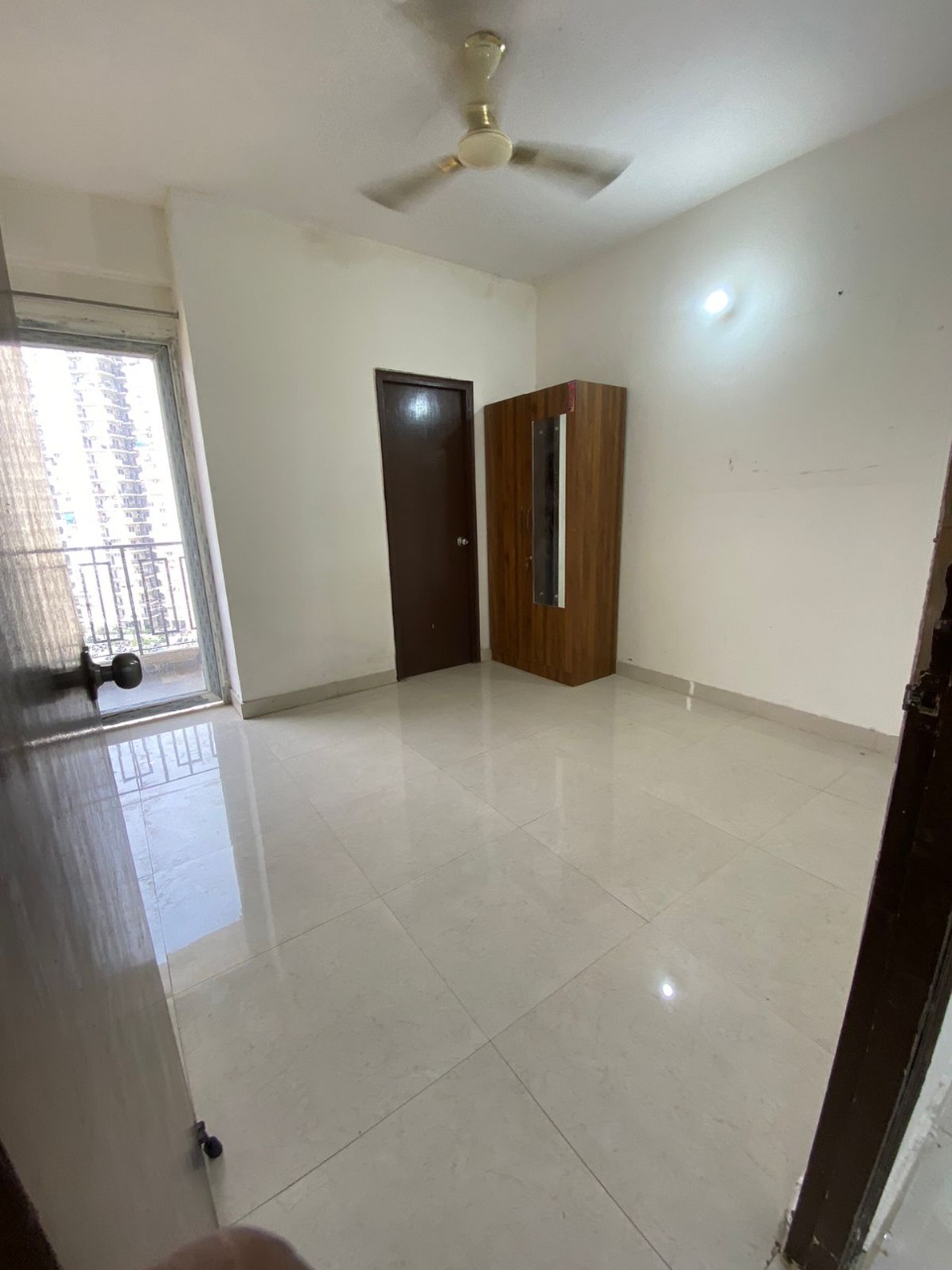 2 BHK Apartment For Sale in Signature Roselia Phase 2