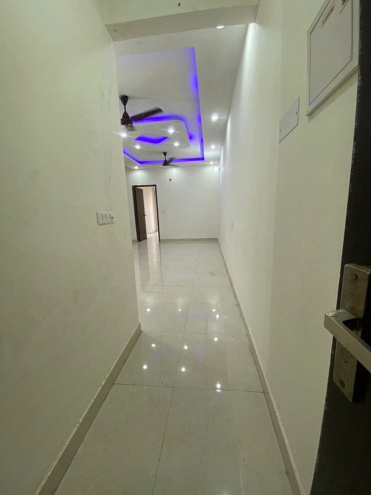 undefined, signature-roselia-phase-2 2 Bedroom 570 Sq.Ft. Apartment In Sector 95a Gurgaon 8648487