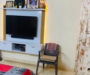 Furnished Amenities in 3 BHK Builder Floor at BPTP Parkland, Sector 75 – for Sale