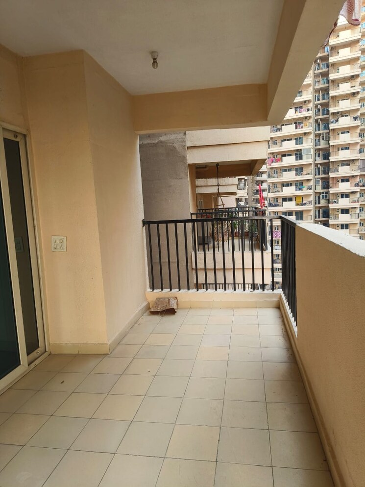 Balcony, gaur-city-2-14th-avenue 2 Bedroom 614 Sq.Ft. Apartment In Sector 16c Greater Noida Greater Noida 8648536