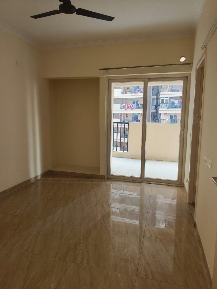 Room, gaur-city-2-14th-avenue 2 Bedroom 614 Sq.Ft. Apartment In Sector 16c Greater Noida Greater Noida 8648536