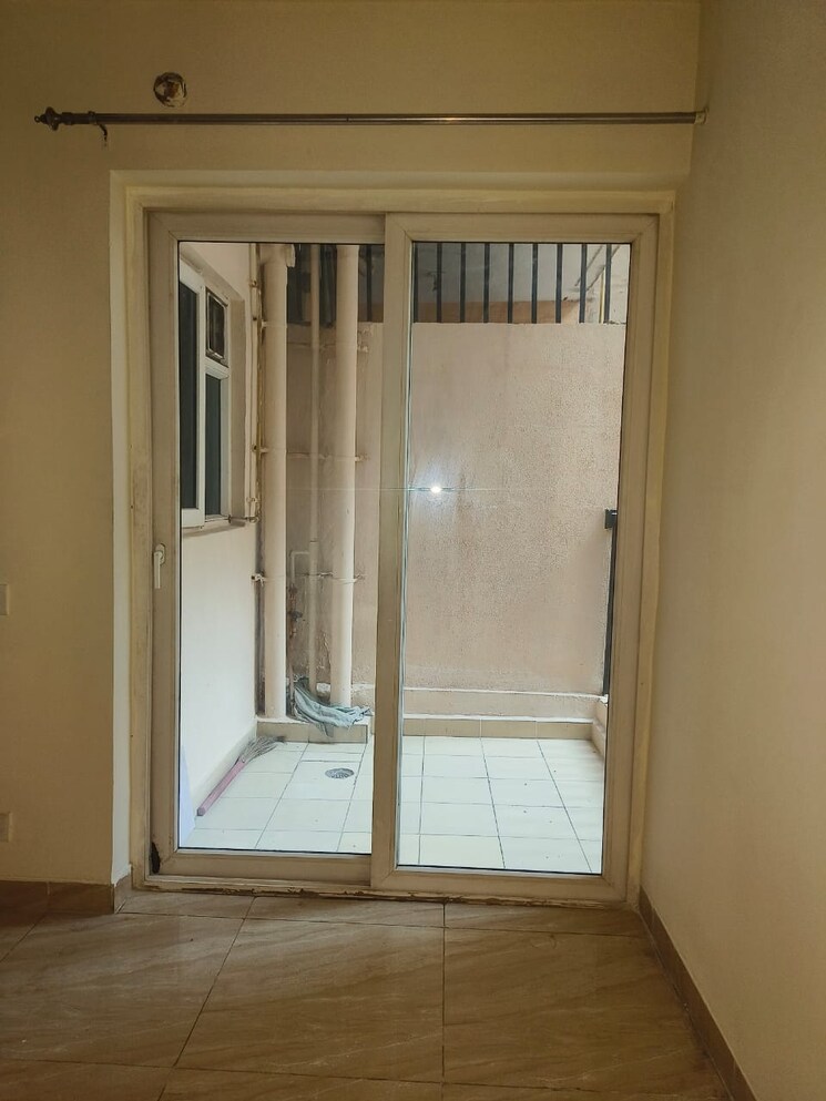 Room, gaur-city-2-14th-avenue 2 Bedroom 614 Sq.Ft. Apartment In Sector 16c Greater Noida Greater Noida 8648536