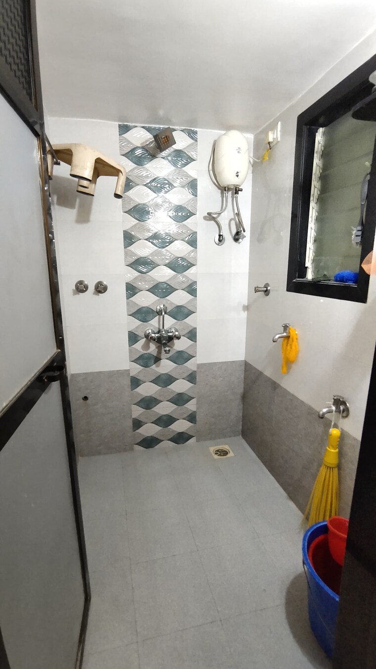 Bathroom, shree-gangeshwar-chhaya 2 Bedroom 950 Sq.Ft. Apartment In Dombivli West Thane 8648599