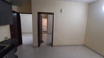 Room in 2 BHK Apartment at Signature Global The Roselia, Sector 95a – for Rent