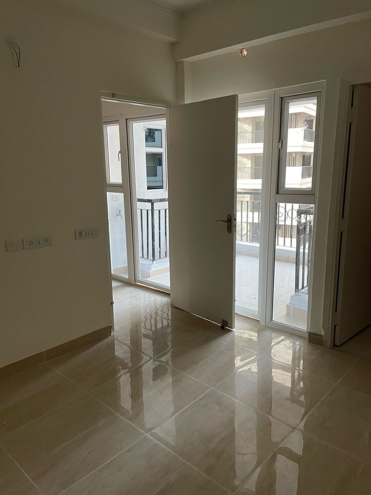 Room, gaur-city-2-14th-avenue 3 Bedroom 719 Sq.Ft. Apartment In Sector 16c Greater Noida Greater Noida 8648571