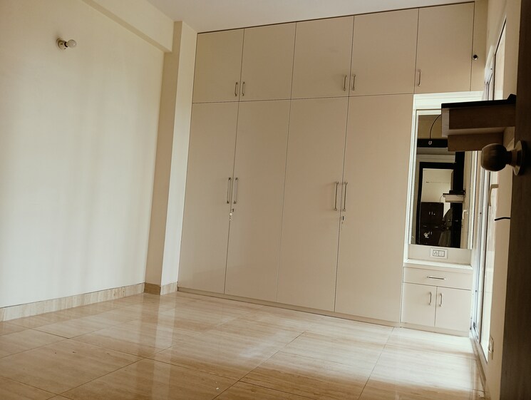 Room, landcraft-golflinks-plaza 3 Bedroom 1380 Sq.Ft. Apartment In Pandav Nagar Ghaziabad 8648608
