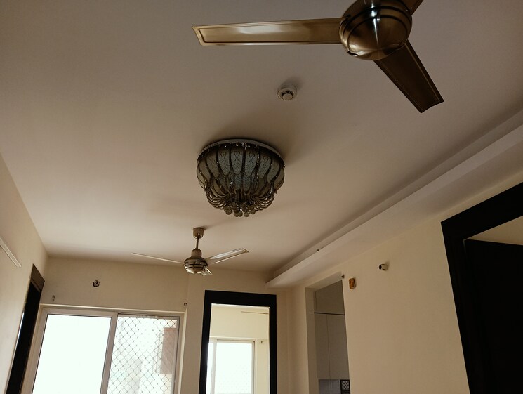 undefined, landcraft-golflinks-plaza 3 Bedroom 1380 Sq.Ft. Apartment In Pandav Nagar Ghaziabad 8648608