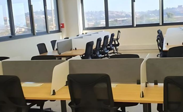 Office Space For Rent in Floral Deck Plaza