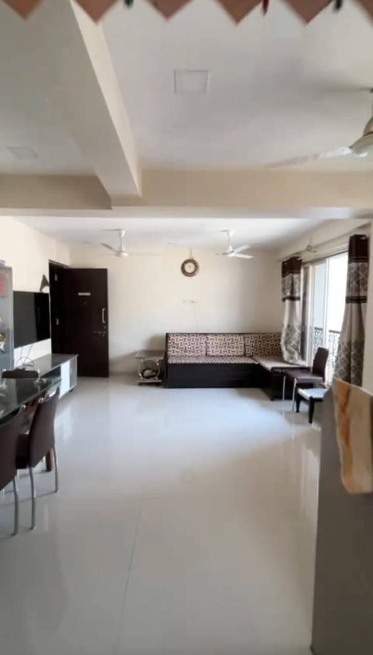 2 BHK Apartment For Rent in Kunj Vihar Vile Parle West