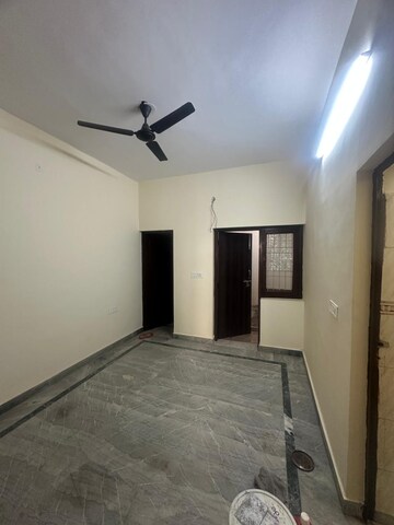 Room in 2 BHK Builder Floor at Vasundhara Sector 16 – for Rent