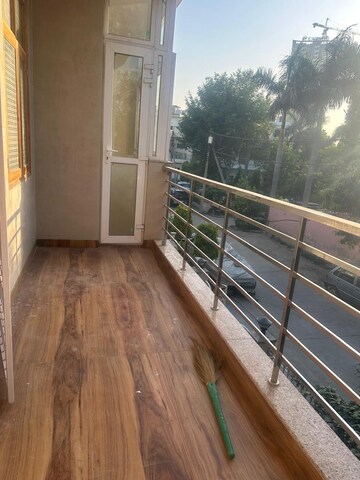Balcony in 2 BHK Builder Floor at Vasundhara Sector 16 – for Rent