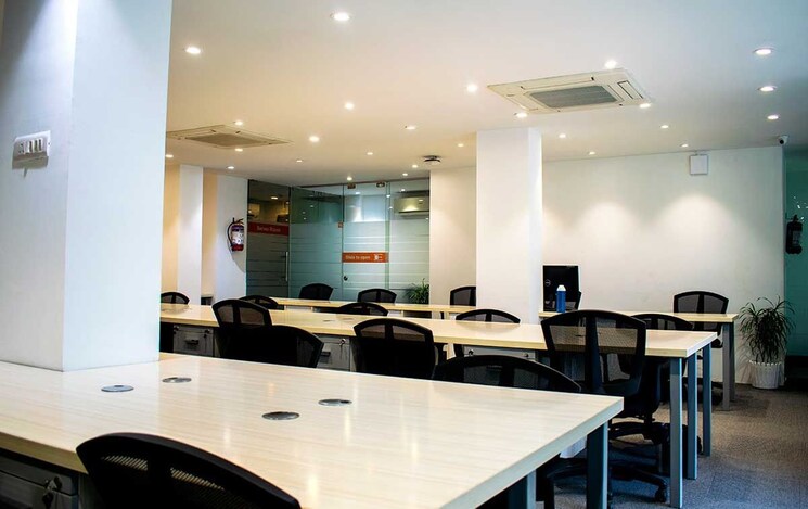 Team Area, vijay nagar Commercial Office Space 2600 Sq.Ft. In Vijay Nagar Indore 8648661