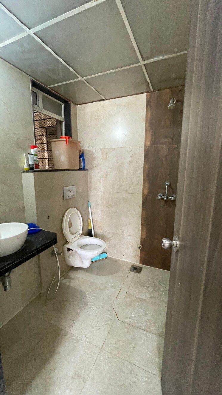 Bathroom, jp-north-estella 2 Bedroom 981 Sq.Ft. Apartment In Mira Road Thane 8648730