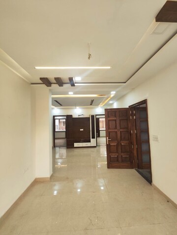 Building Lobby in 6+ BHK Independent House at Aerocity – for Sale