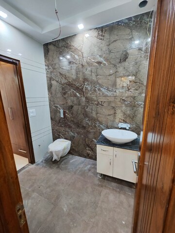 Bathroom in 6+ BHK Independent House at Aerocity – for Sale