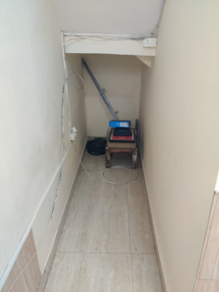 Other, green park extension Commercial Office Space 1000 Sq.Ft. In Green Park Extension Delhi 8648723