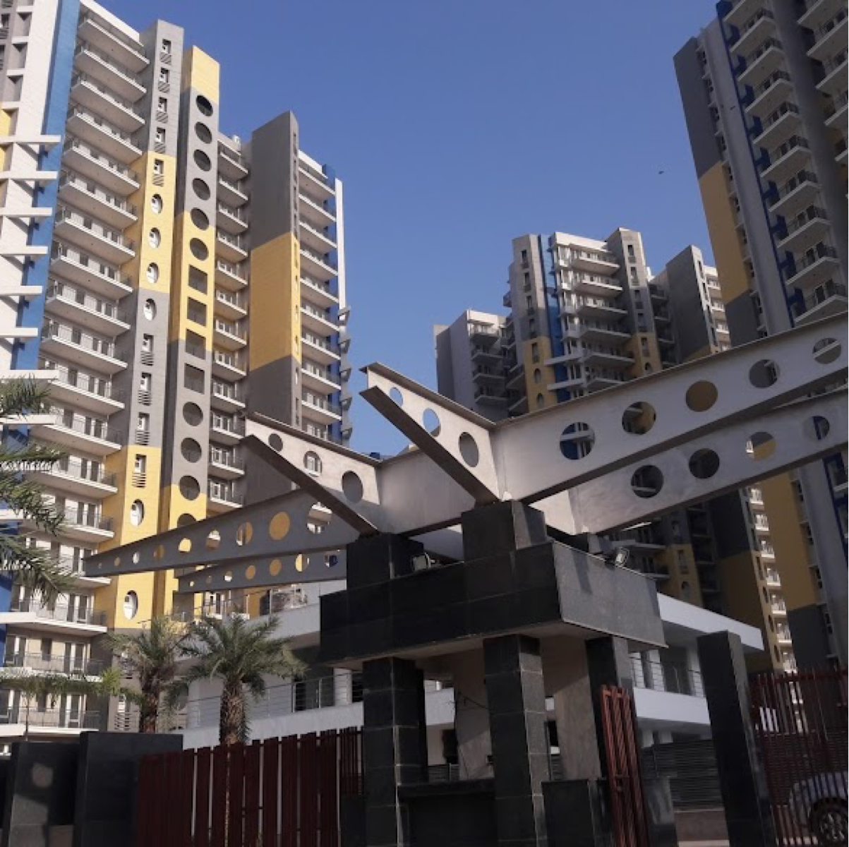 2.5 BHK Apartment For Sale in Antriksh Heights 