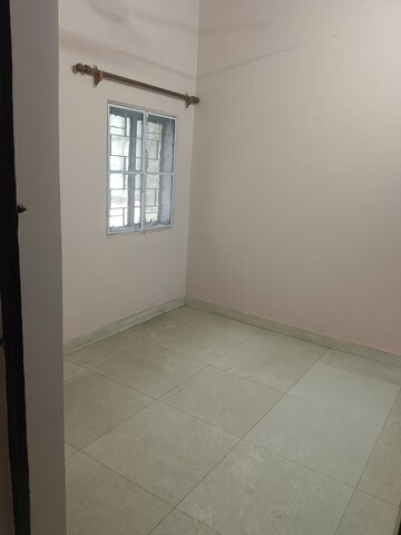 Room in 3 BHK Apartment at AB Apartments, Dilshad Garden – for Rent