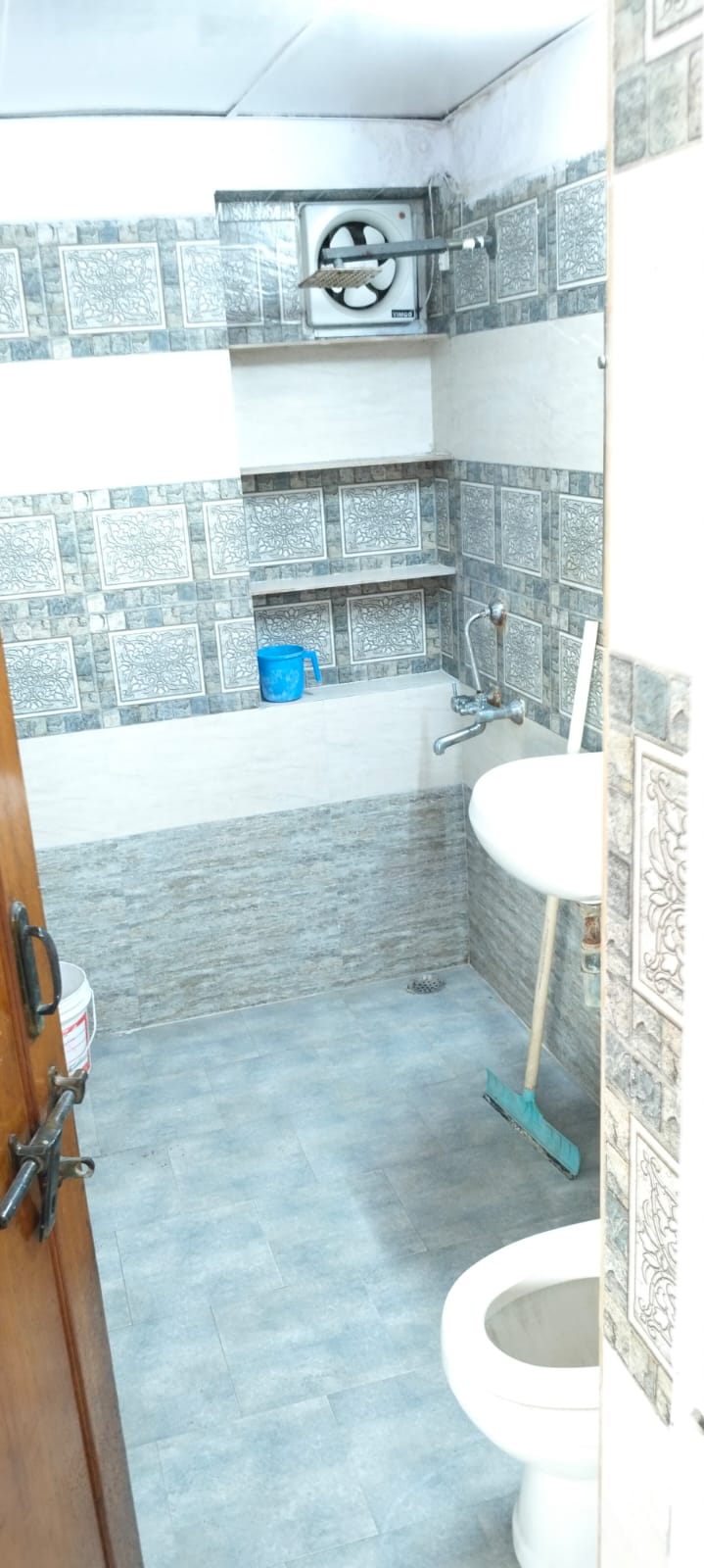 2 BHK 1280 Sq.Ft. Builder Floor in Shipra Regalia Heights