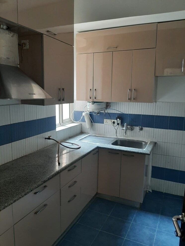 Kitchen, nirvana-courtyard 3 Bedroom 1450 Sq.Ft. Builder Floor In Sector 50 Gurgaon 8648910