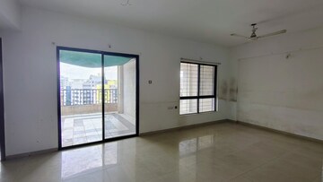 Room in 2 BHK Apartment at Pristine Fontana, Bavdhan – for Rent