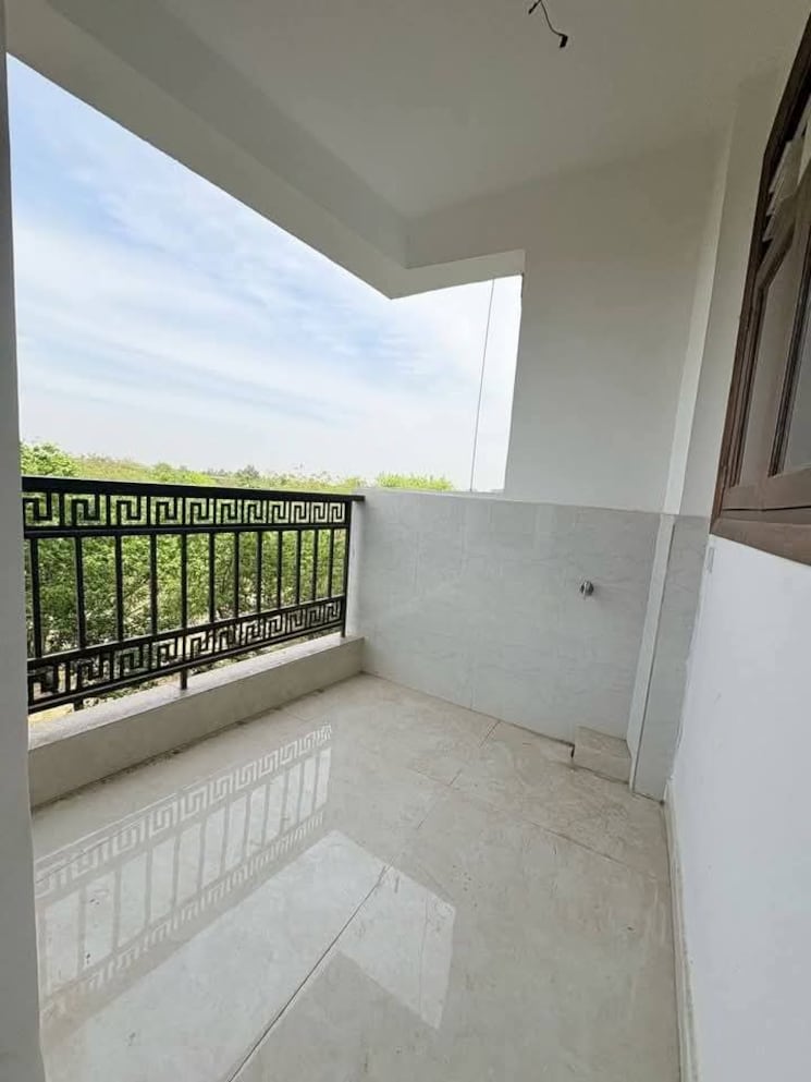 Balcony, saket 1 Bedroom 380 Sq.Ft. Apartment In Saket Delhi 8648954