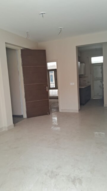 Room in 3 BHK Builder Floor at TDI The Grand Retreat, Sector 88 – for Sale