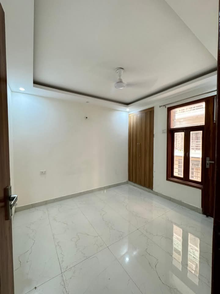 2 BHK + Pooja Room Apartment For Rent in Saket 