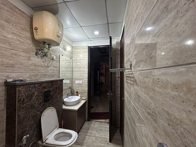 Bathroom, unity-the-amaryllis 3 Bedroom 892 Sq.Ft. Apartment In Karol Bagh Delhi 8648979