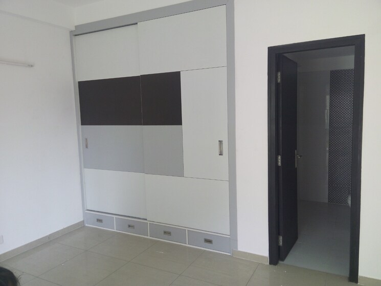 Room, gulshan-vivante 2.5 Bedroom 1220 Sq.Ft. Apartment In Sector 137 Noida 8648948