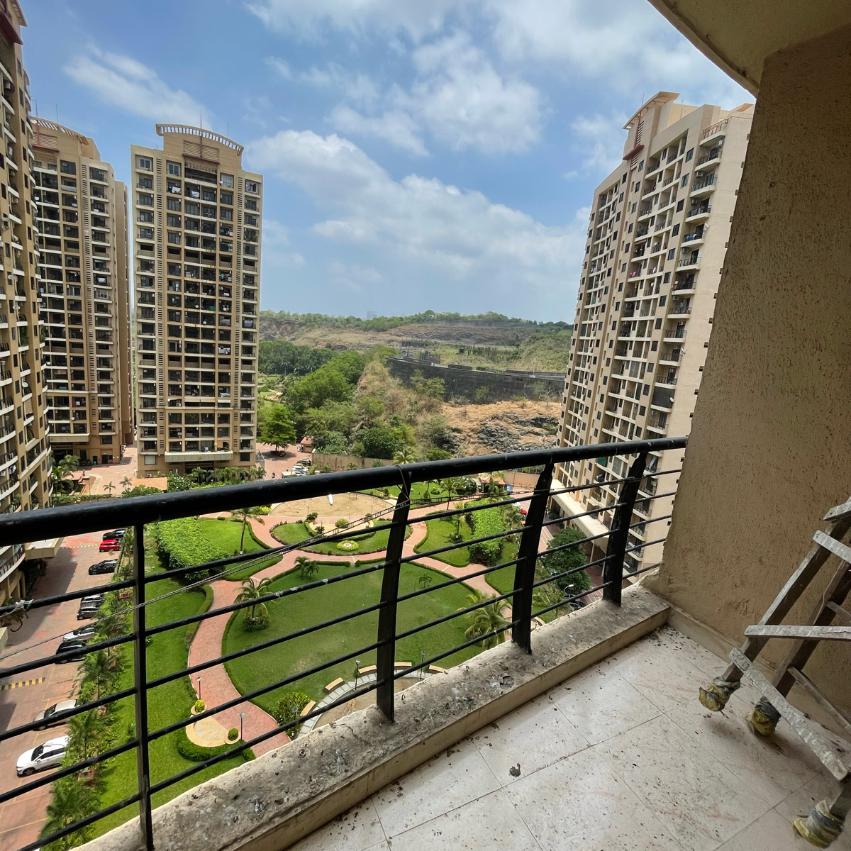 2 BHK + Extra Room 740 Sq.Ft. Apartment in K Raheja Heights