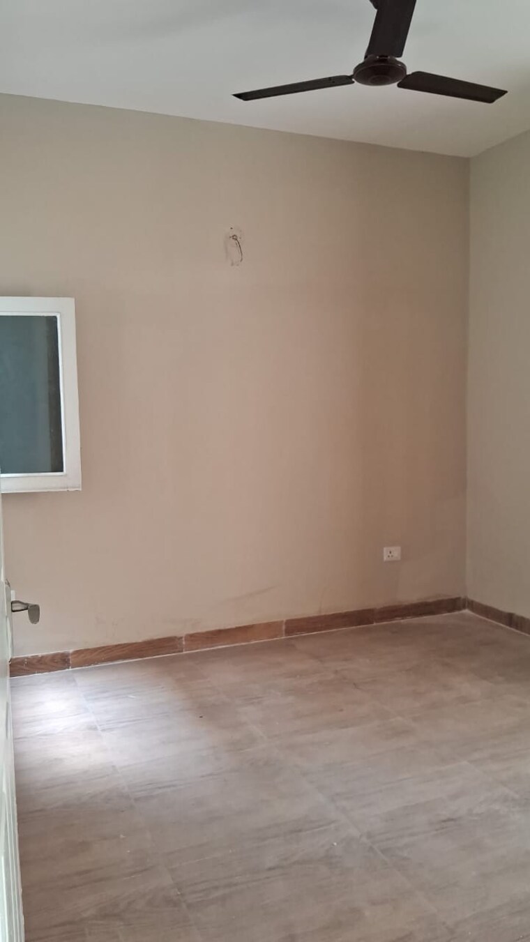 Room, tdi-the-grand-retreat 3 Bedroom 2250 Sq.Ft. Builder Floor In Sector 88 Faridabad 8649037
