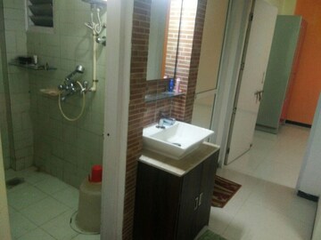 Bathroom in 1 BHK Apartment at Powai Sarovar Apartment, Powai – for Rent