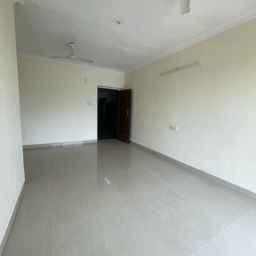 Room in 2 BHK Apartment at K Raheja Heights, Sankalp Colony – for Rent