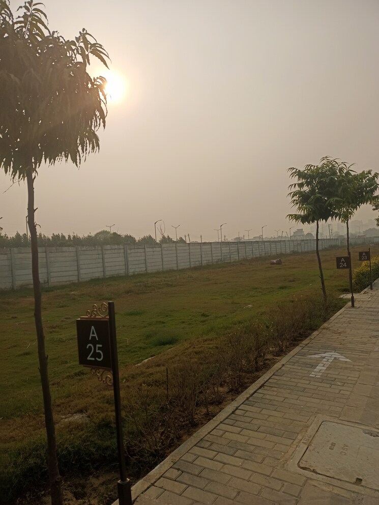 undefined, sector 75  275 Sq.Yd. Plot In Sector 75 Faridabad 8649147