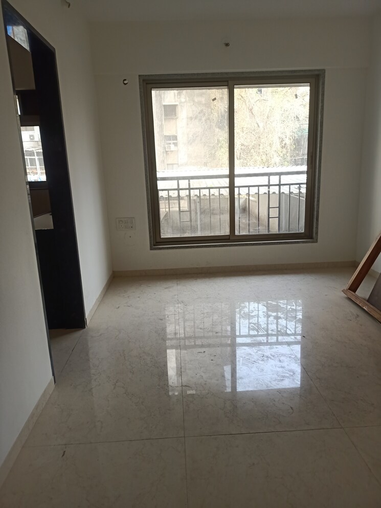 Room, green-square 2 Bedroom 620 Sq.Ft. Apartment In Kasarvadavali Thane 8649251