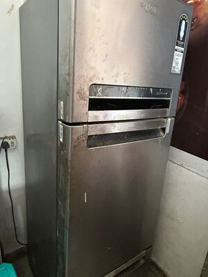 Furnished Amenities in  Shop at Uttam Nagar – for Sale