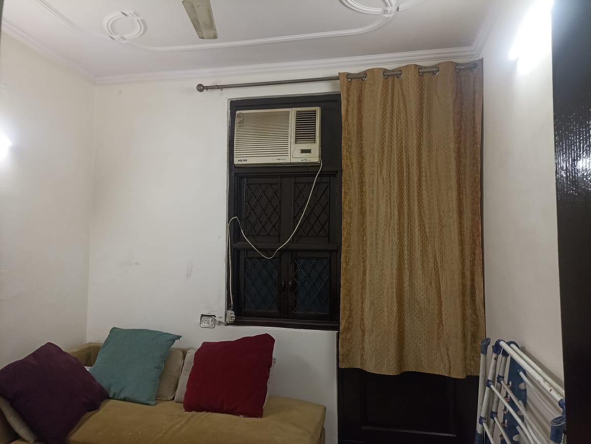 2 BHK + Pooja Room Builder Floor For Rent in Himgiri Enclave