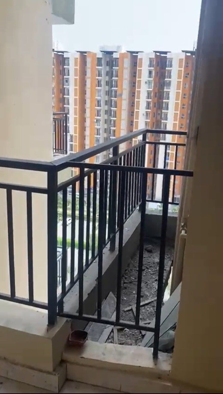 Balcony, wave-city 3 Bedroom 1280 Sq.Ft. Apartment In Wave City Ghaziabad 8649247