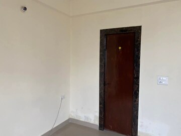 Room in 3 BHK Apartment at VVIP Addresses, Raj Nagar Extension – for Rent