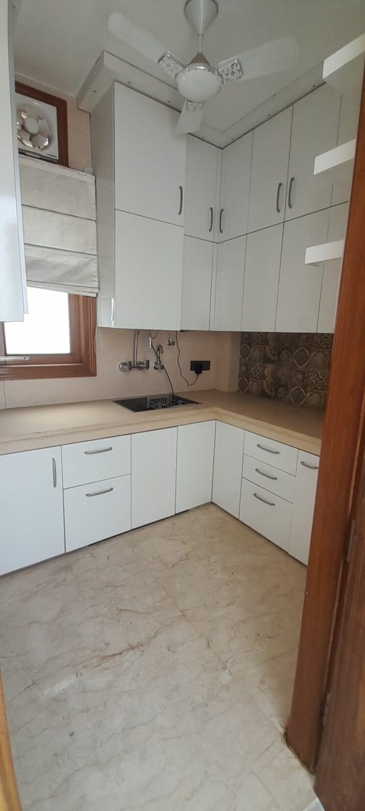 Kitchen, chittaranjan park 1 RK 12000 Sq.Ft. Builder Floor In Chittaranjan Park Delhi 8649316