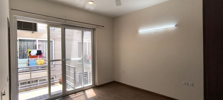 Room, bptp-amstoria 3 Bedroom 2229 Sq.Ft. Builder Floor In Sector 102 Gurgaon 8649389